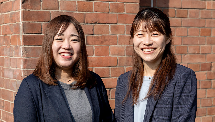 前田さんと坂元さんへのインタビュー風景